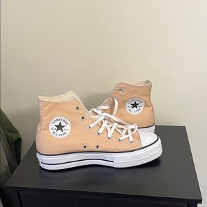 High-Top Platform Converse in Tan and White